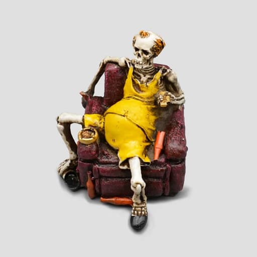 مجسمه اسکلت پسر مدل Couch Potato کد Shah-032 — تصویر ۳