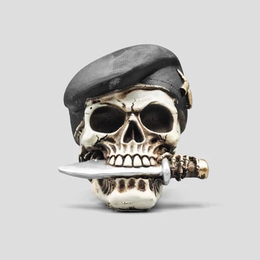 مجسمه اسکلت کماندو مدل Knife رنگ استخوانی کد Shah934 — تصویر ۴