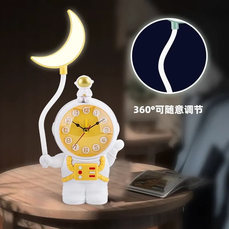 چراغ خواب، چراغ مطالعه و ساعت زنگدار فضانورد فانتزی