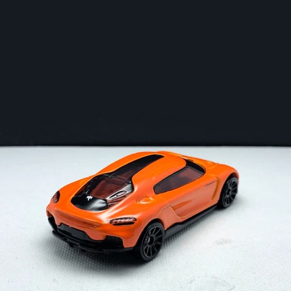 ماشین Hot Wheels مدل Koenigsegg Gemera — تصویر ۷