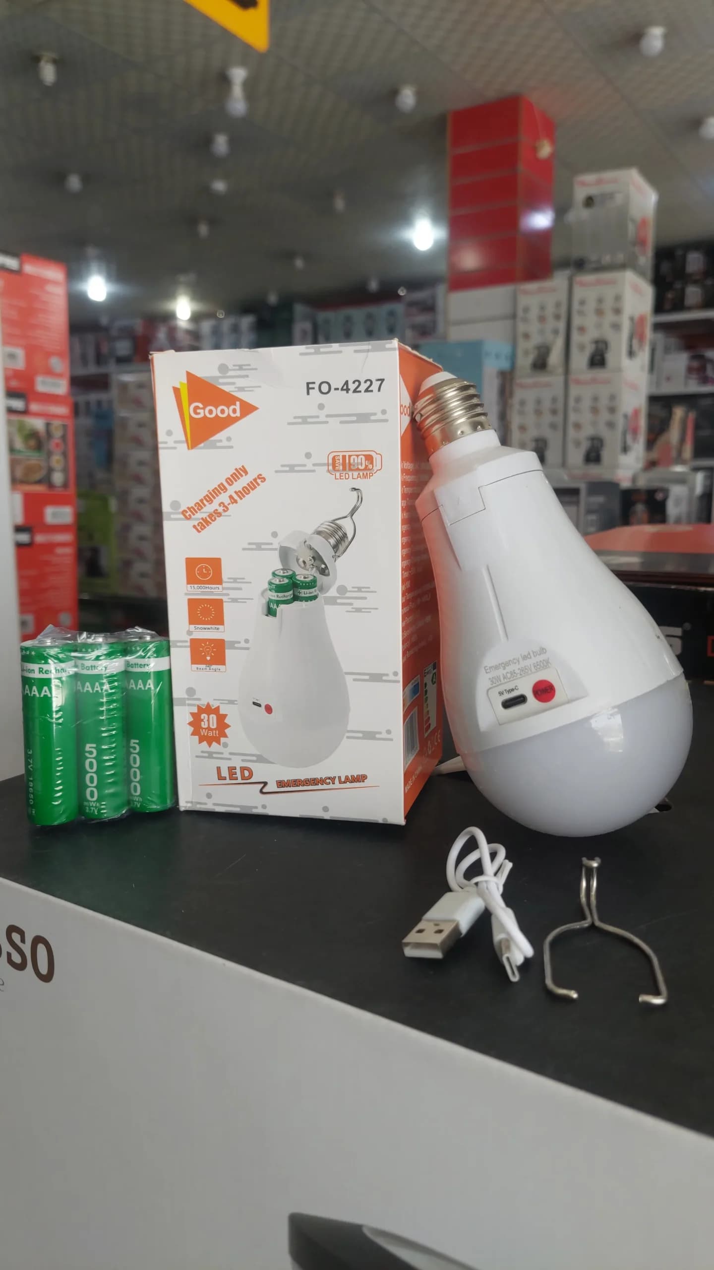 لامپ اضطراری شارژی ۳۰ وات مدل FO-4227 | خرید لامپ LED قابل شارژ