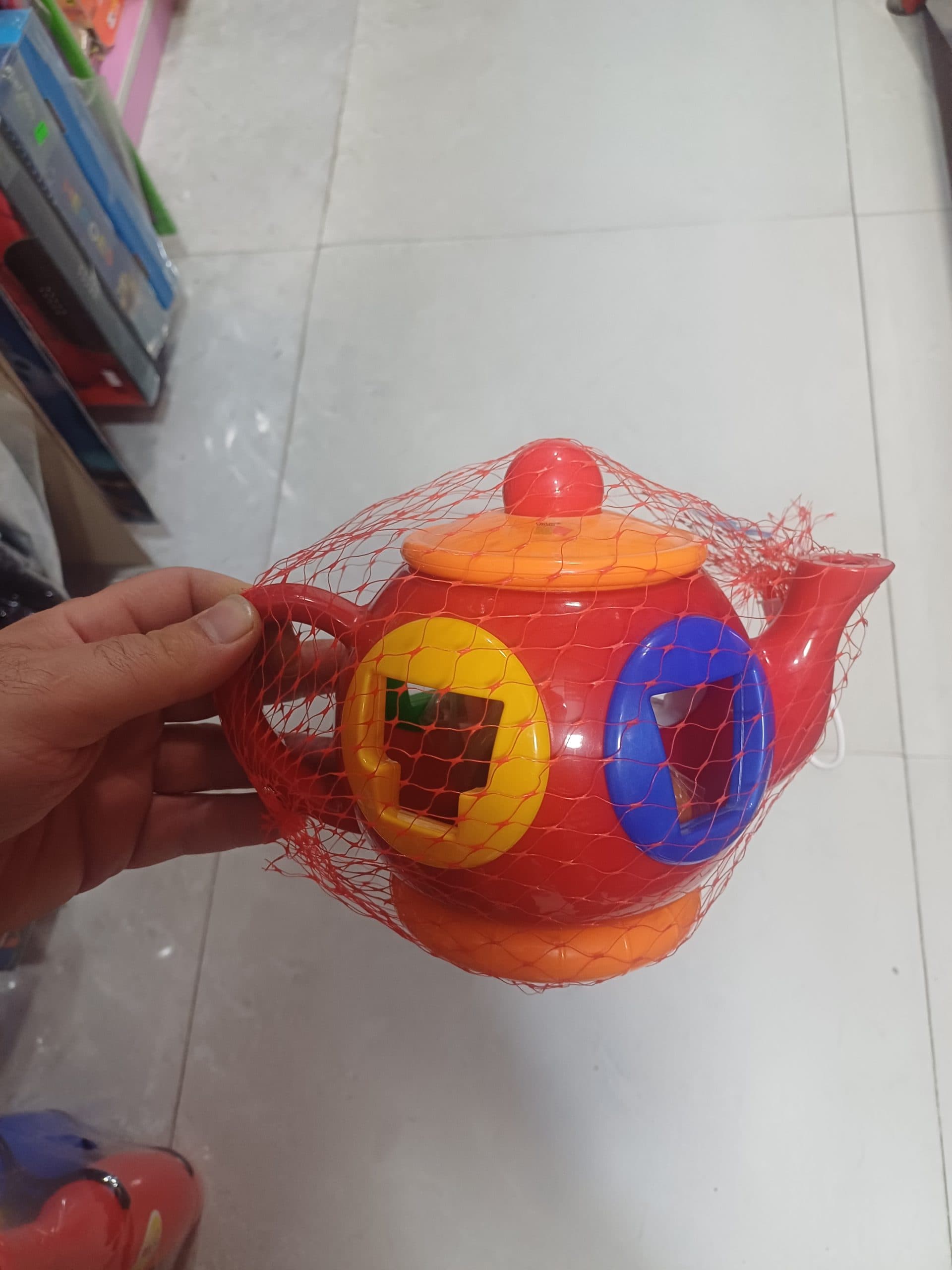 قوری اشکال تک توی