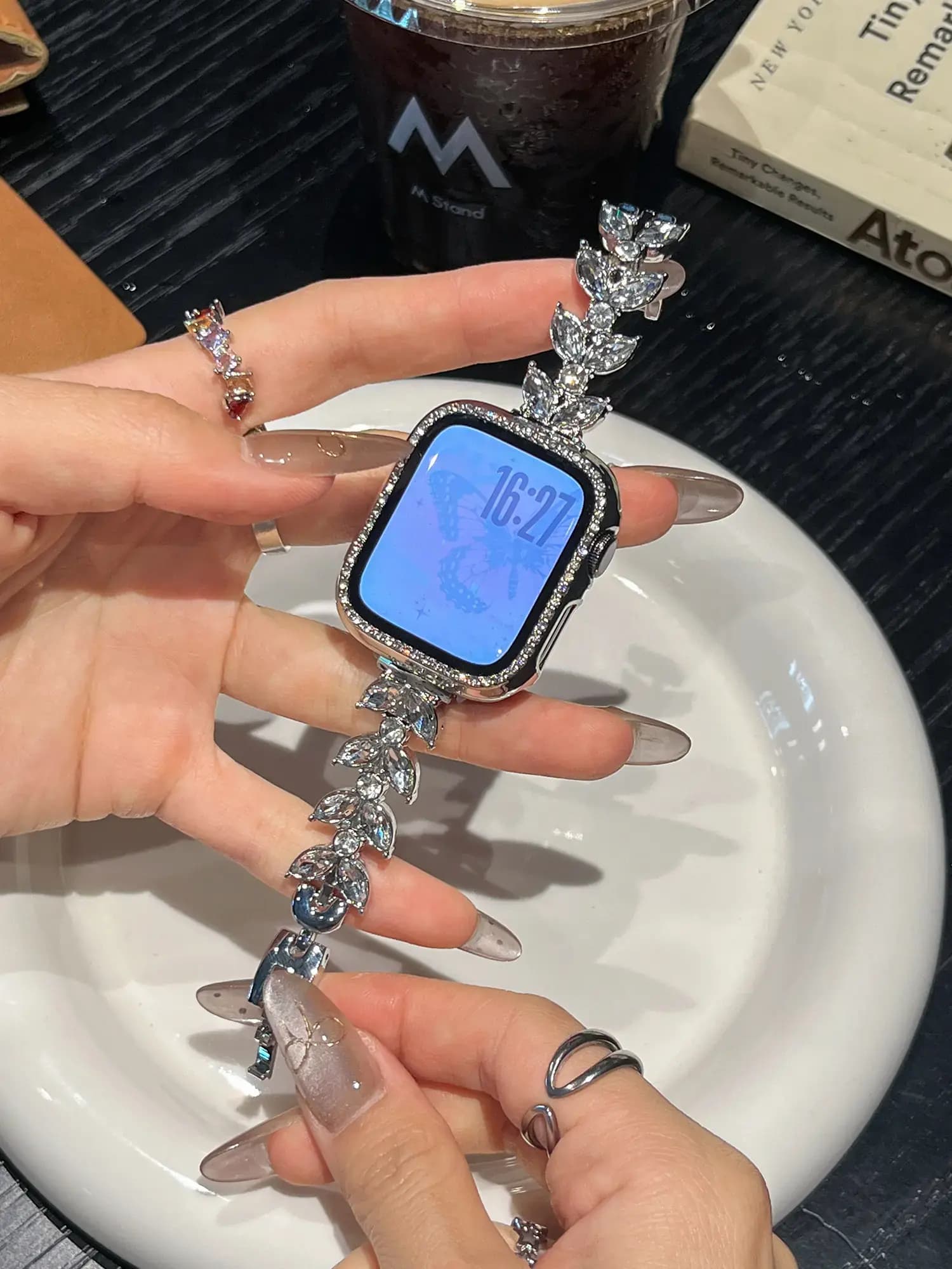 بند اپل واچ Diamond leaf bracelet با گارد نگینی (کدw5072) — تصویر ۲