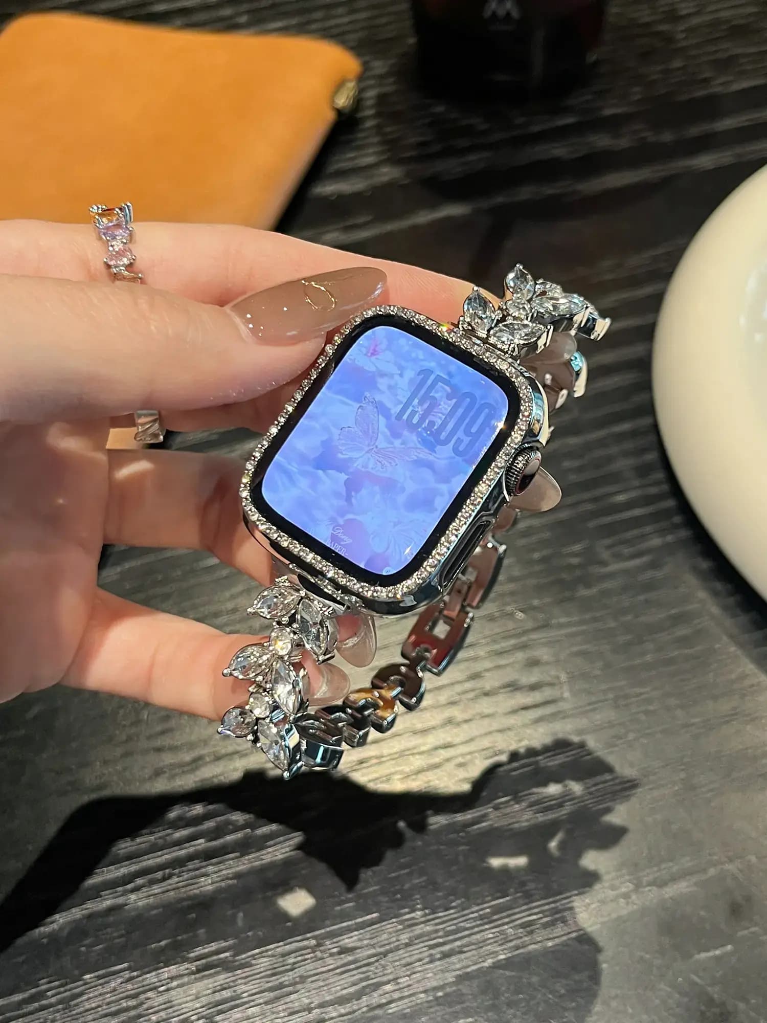 بند اپل واچ Diamond leaf bracelet با گارد نگینی (کدw5072) — تصویر ۳
