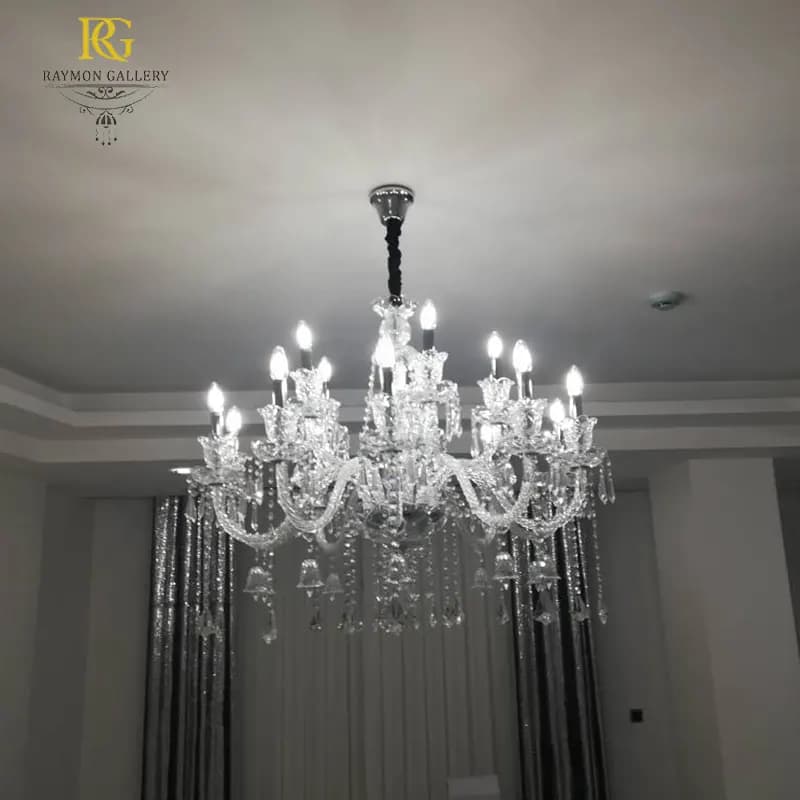 لوستر باکارات سفید کلاسیک لوکس (12 شاخه)