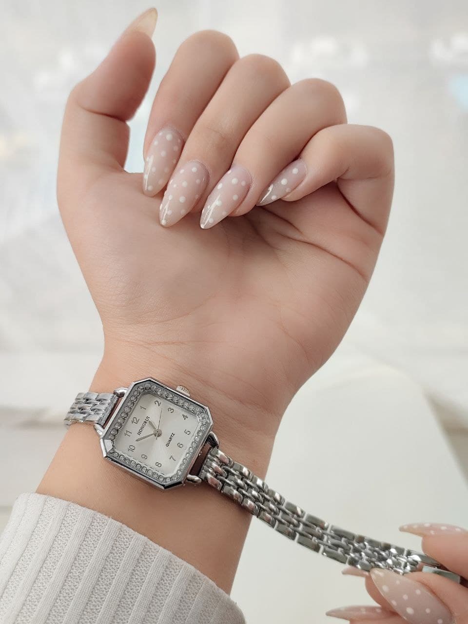ساعت زنانه مارک HONGRUI کیفیت عالی صفحه چهارگوش در رنگ بندی متنوع کد 1924596