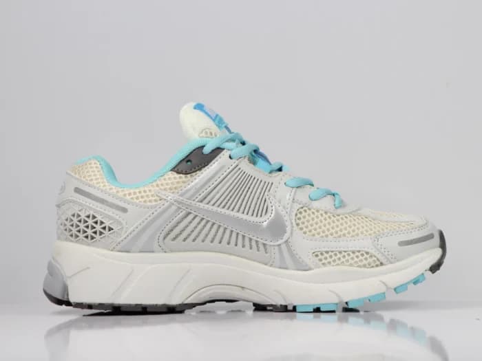کفش رانینگ زنانه Vomero 5 Nike | ومرو 5 نایک — تصویر ۵