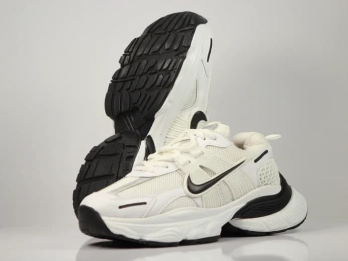 کتونی زنانه نایک ایر وی | nike air V — تصویر ۹