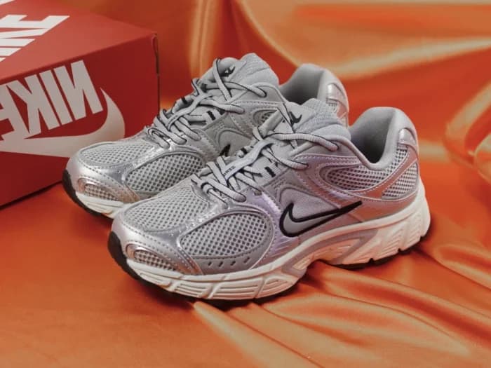 کفش رانینگ زنانه Nike V5 RNR | نایک V5 رانر — تصویر ۲