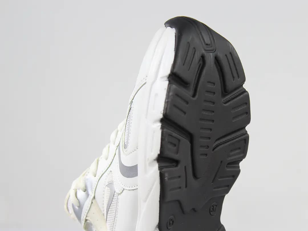 کتونی رانینگ زنانه نایک 1971 | Nike — تصویر ۱۲