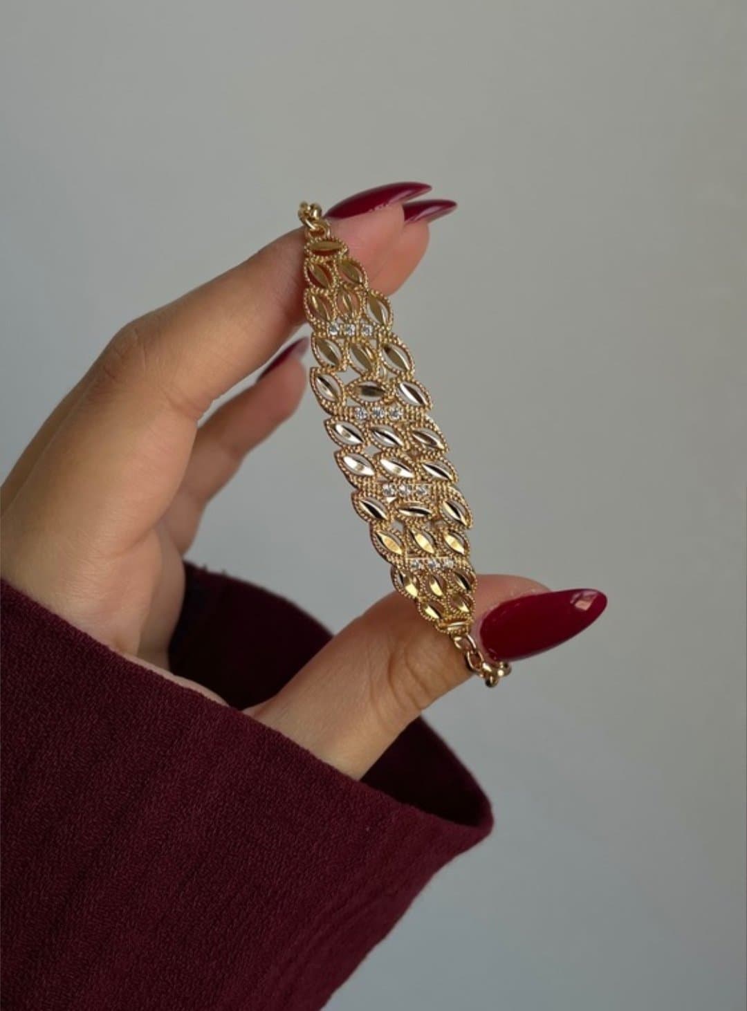 دستبند زنانه طرح برگ نگین‌دار ژوپینگ اصل — تصویر ۳