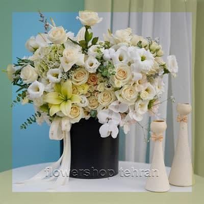 دسته گل لیلیوم سفید لوکس برای سلیقه‌های سخت‌پسند