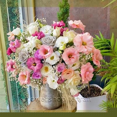 ترکیب جذاب خرید گل و گلدان برای هدیه، دکور یا میز پذیرش