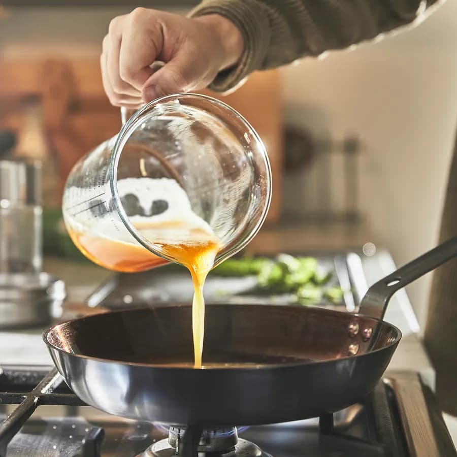 ماهیتابه فولاد کربنی سایز 24 ایکیا مدل VARDAGEN — تصویر ۵