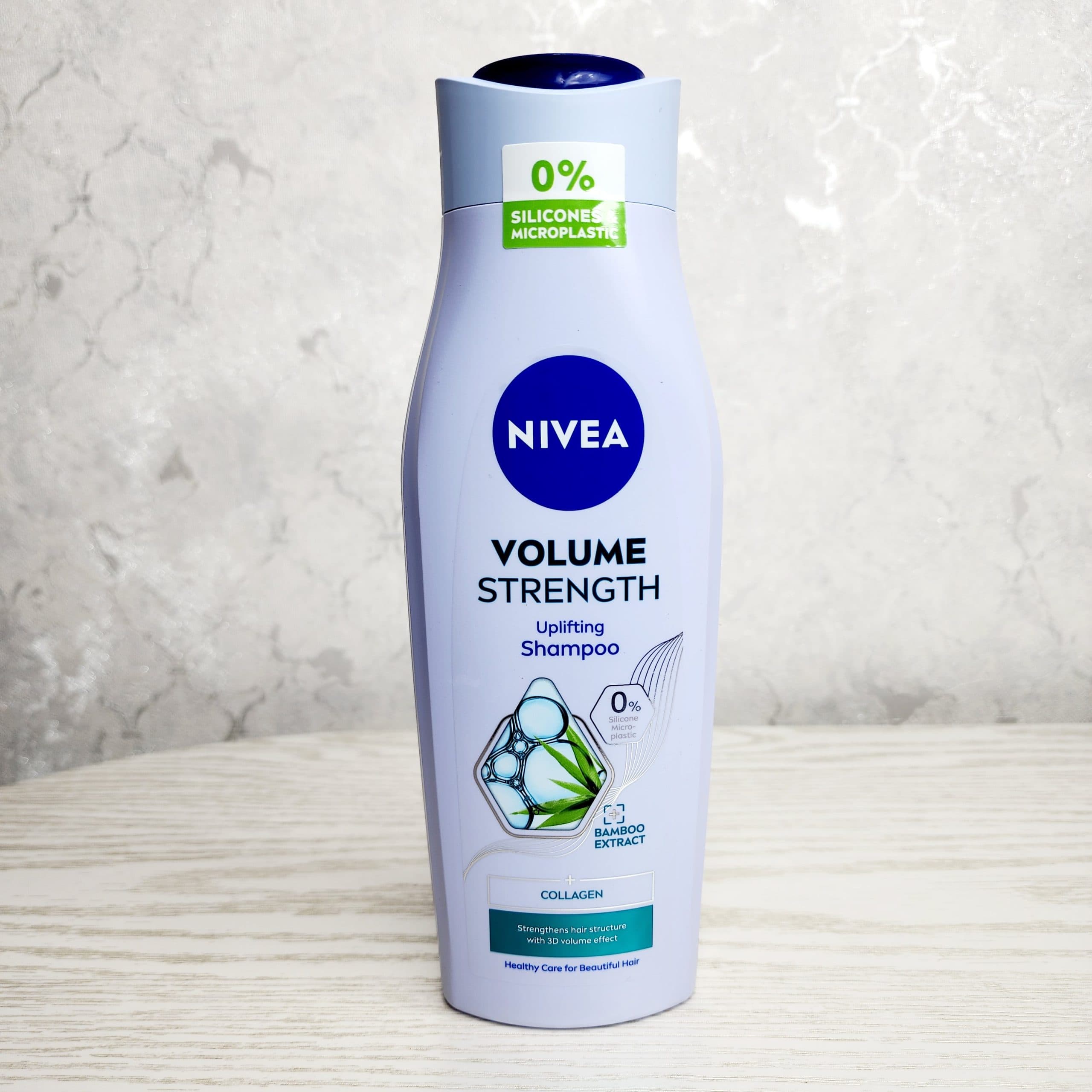 شامپو موی حجم دهنده زنانه نیوا NIVEA مدل ولوم استرنت Volume Strength حجم 400 میلی لیتر