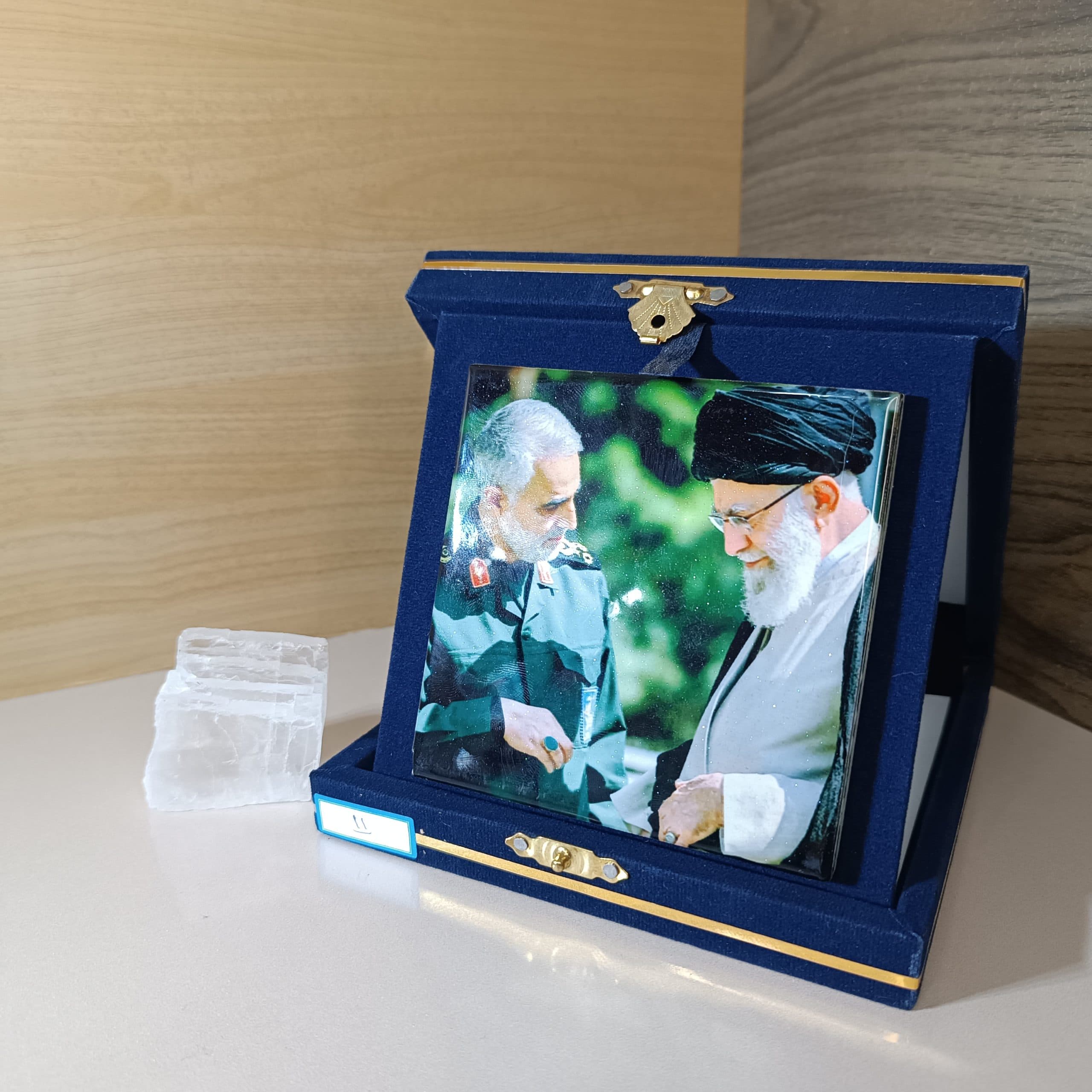 کاشی حضرت آقا و سردار شهید حاج قاسم سلیمانی
