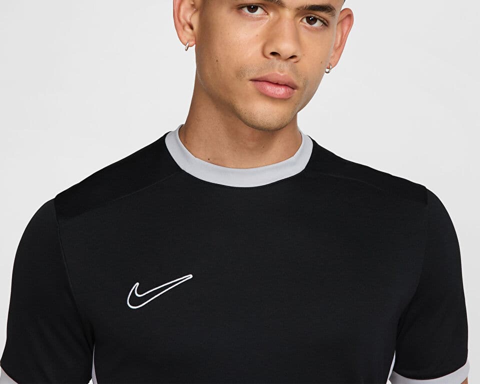 Nike M NK DF ACD25 SS TOP Training T-shirts — تصویر ۴