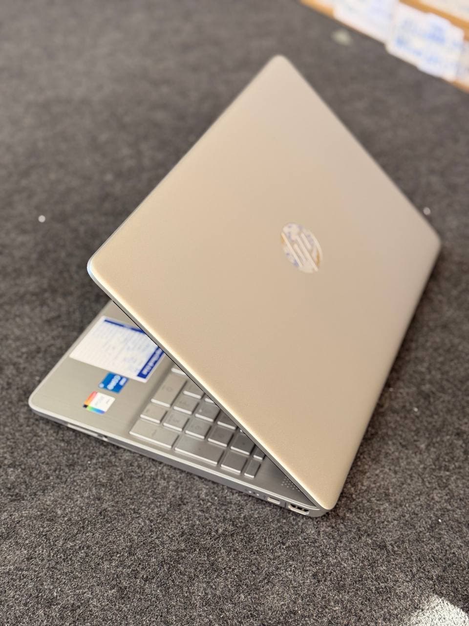 لپ تاپ HP Laptop 15 i5(1035G1) 8GB-256SSD-Intel UHD — تصویر ۶