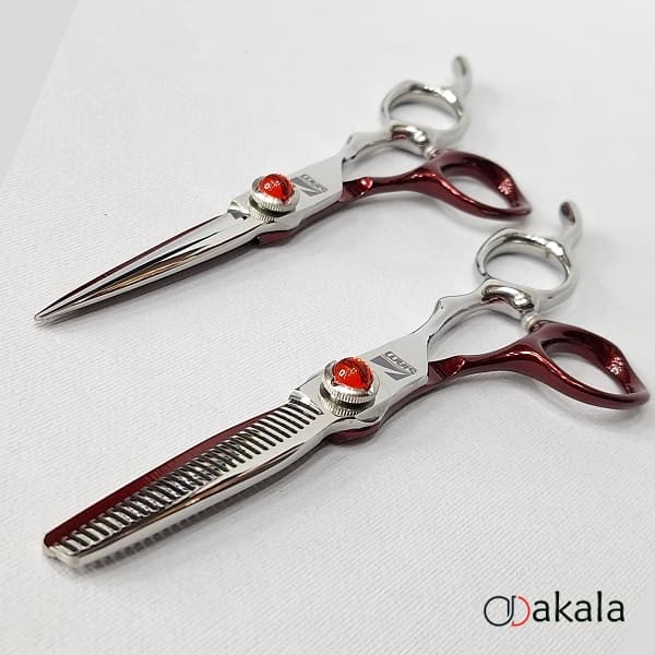 ست قیچی آرایشگری صیام_فینی نقره ای_قرمز 6 اینچ مدل A-B60-31 — تصویر ۴