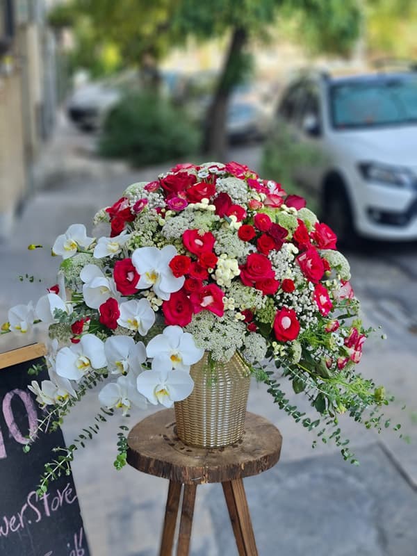 گلدان گل لاکچری کد 538 – گل فروشی آنلاین رزگاردن — تصویر ۳