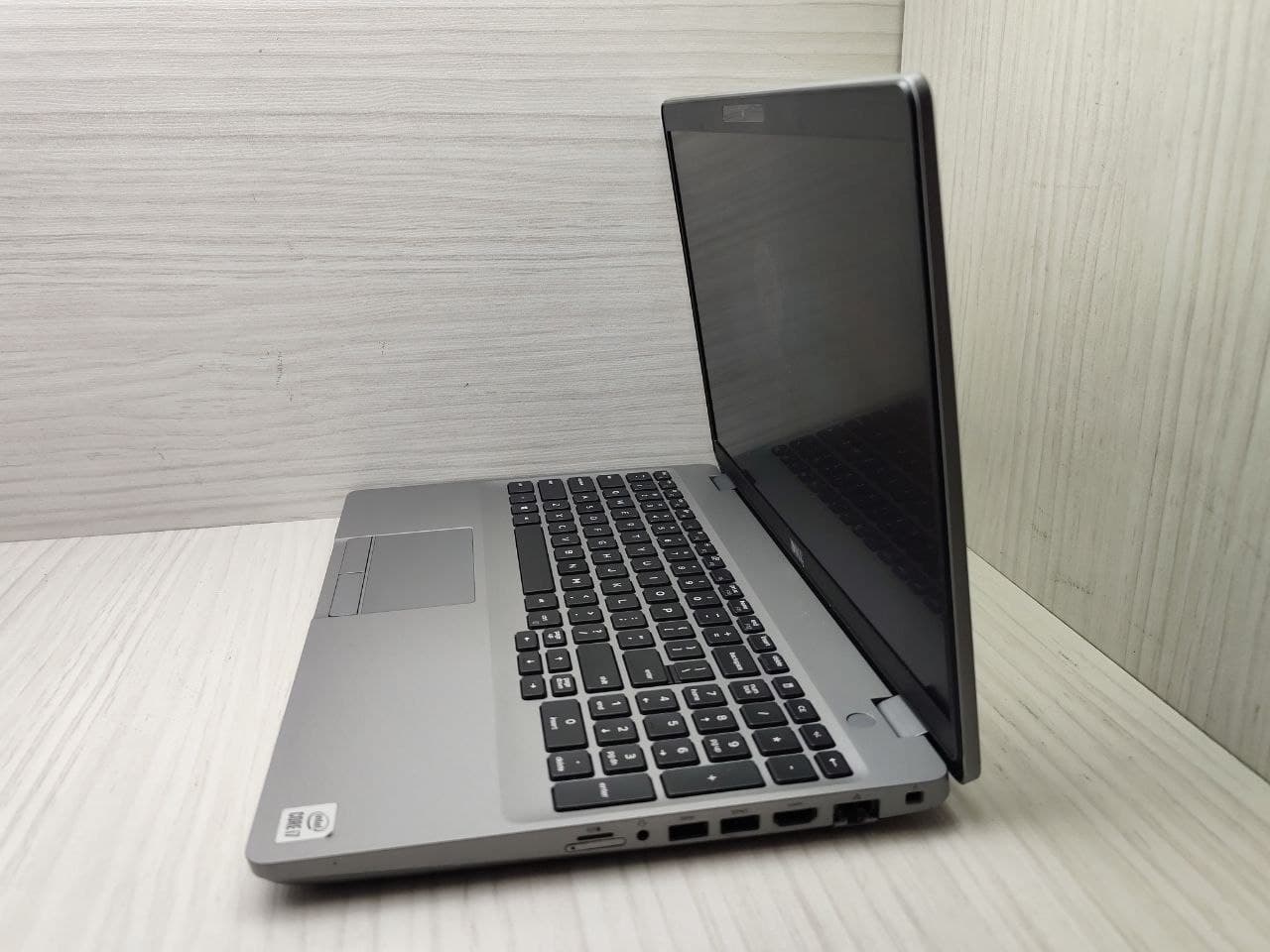 لپ تاپ استوک دل Dell Latitude 5511 پردازنده i7 — تصویر ۱۱