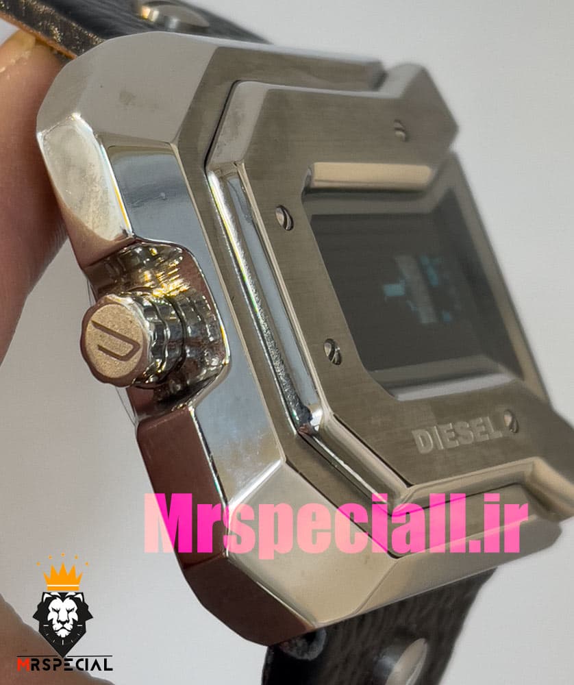 ساعت دیزل مردانه کنتوری چهارگوش بند چرم صفحه مشکی Diesel 020854 — تصویر ۴