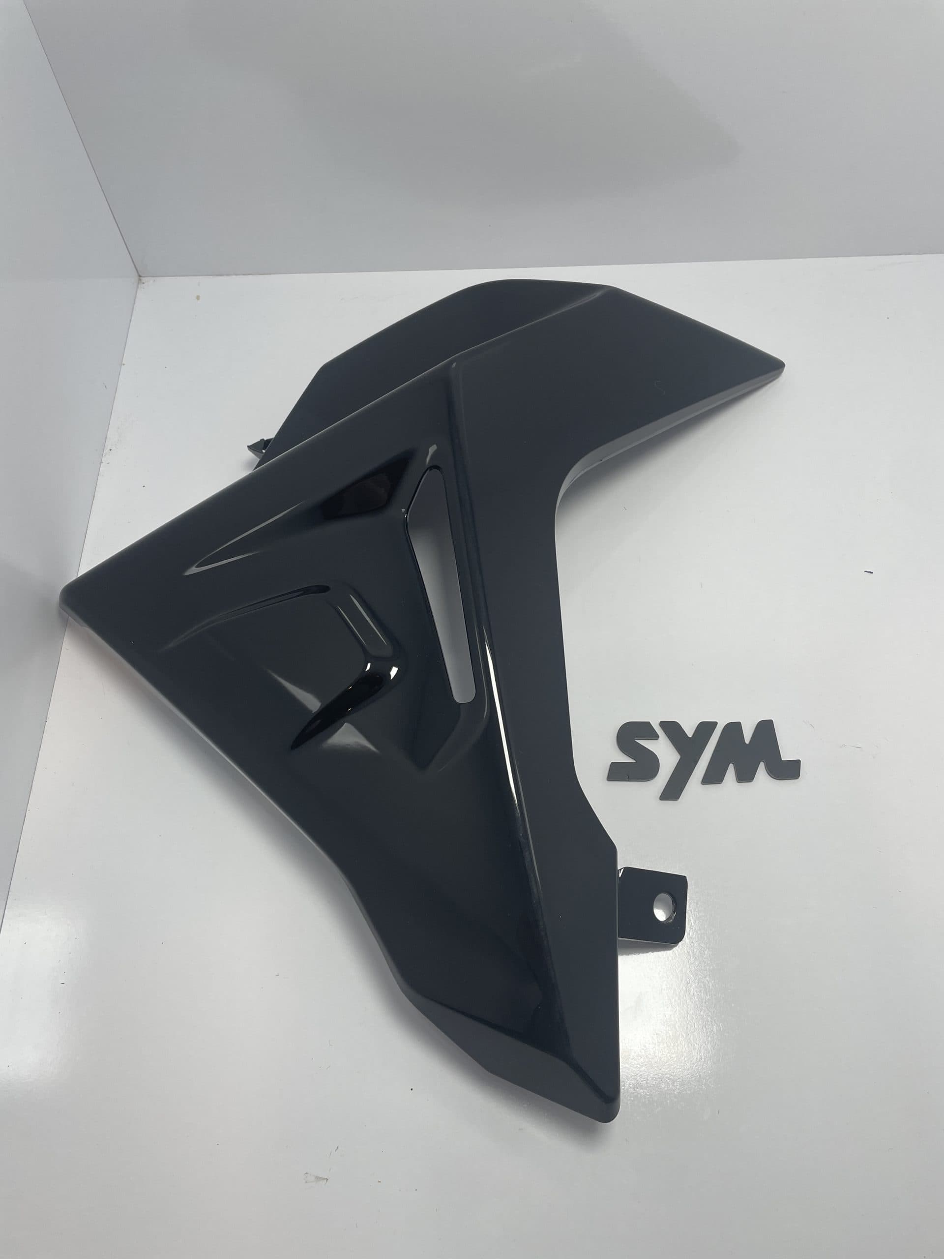 قاب جلو باک چپ مشکی NH180 SYM اورجینال