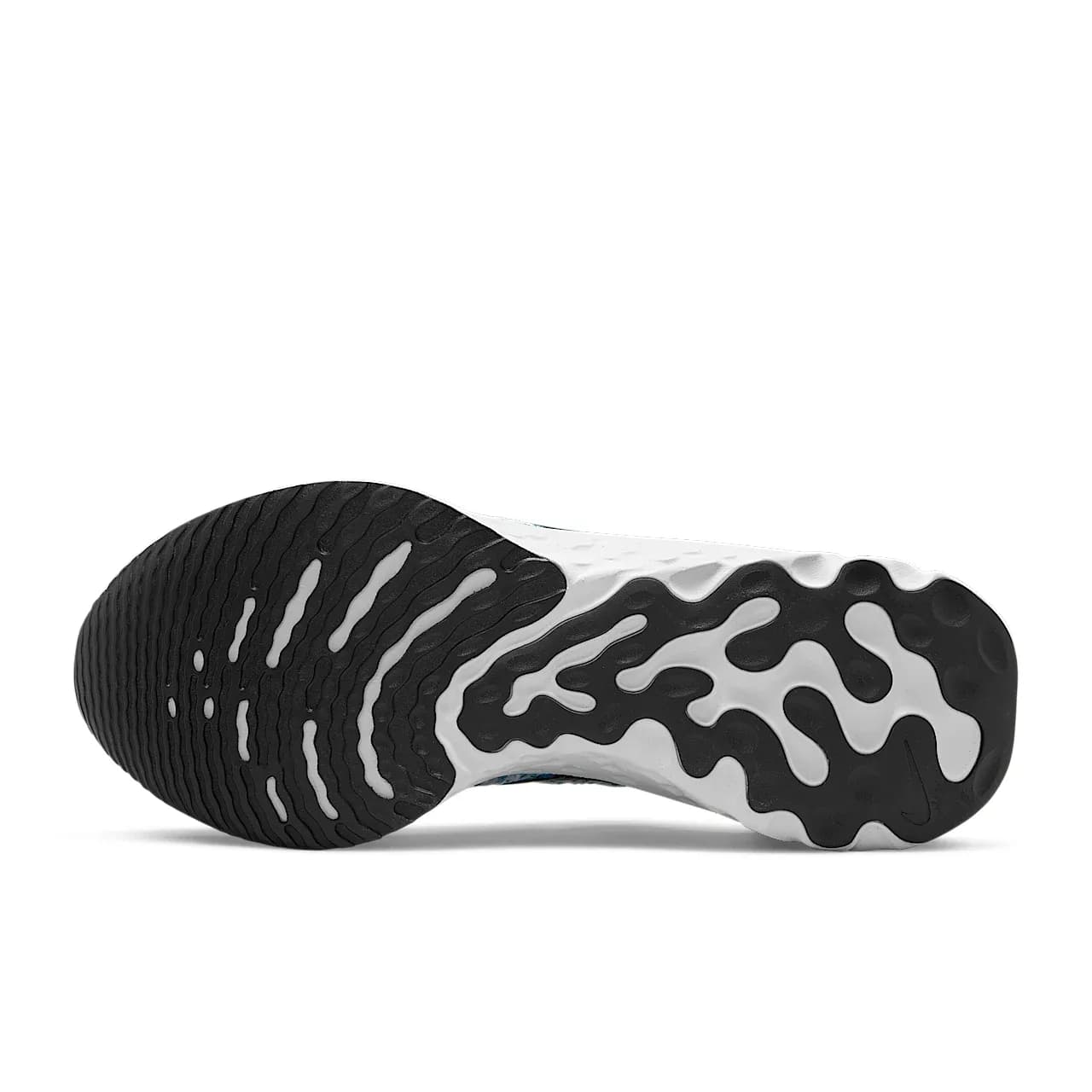 Nike React Infinity Run Flyknit 3 — تصویر ۱۱