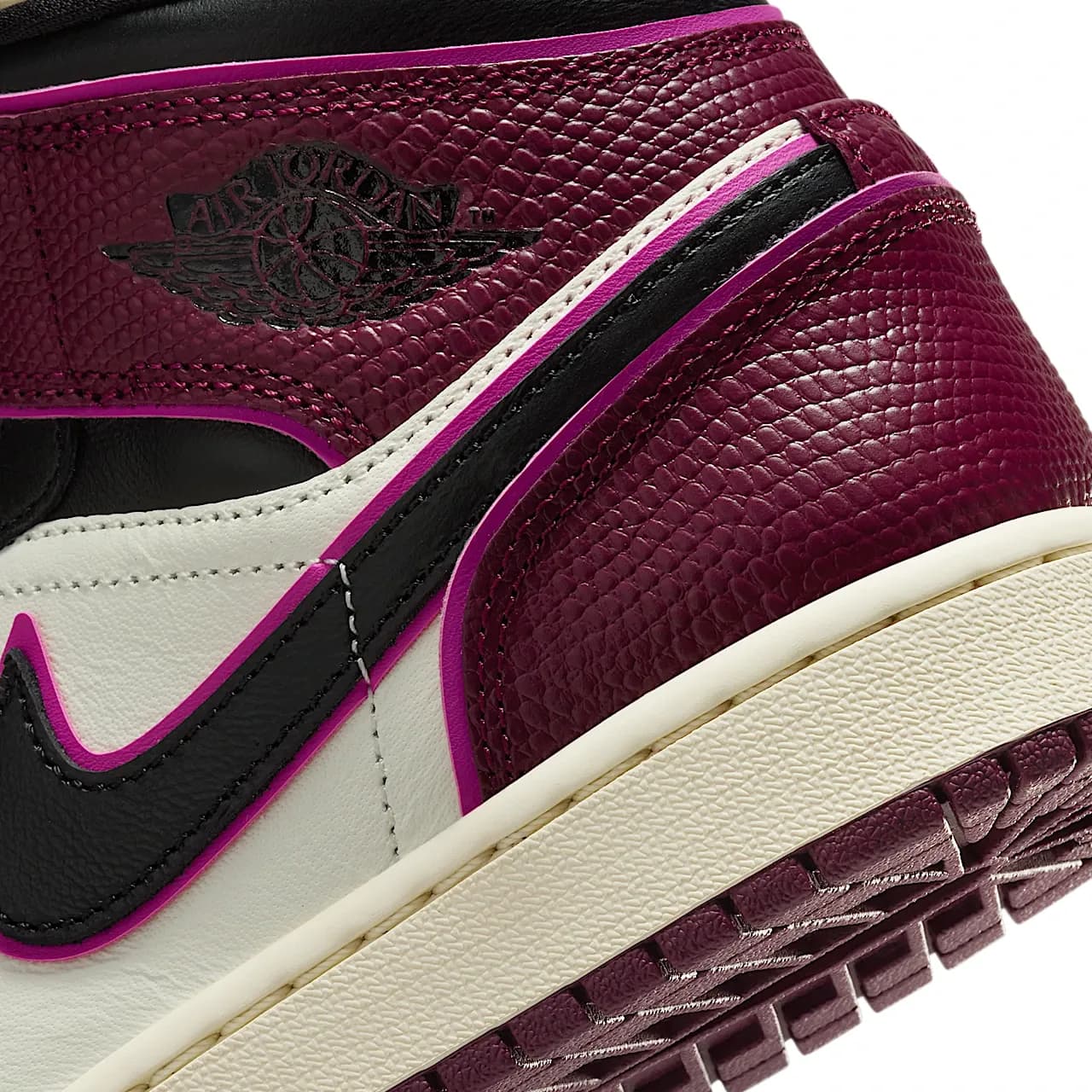 Air Jordan 1 Mid SE — تصویر ۹