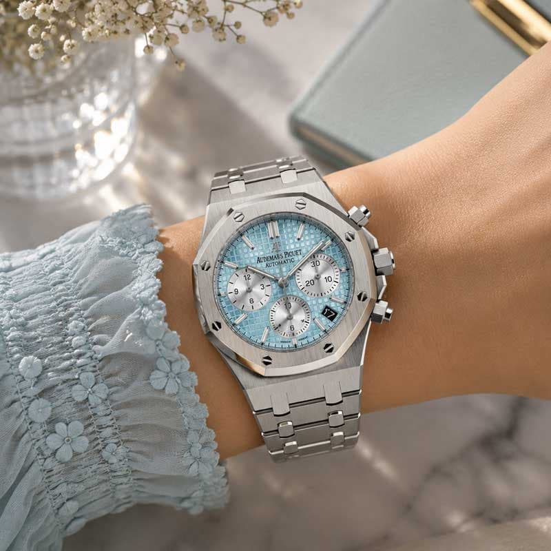 ساعت زنانه اودمار پیگه نقره ای صفحه تیفانی Audemars piguet 2131 — تصویر ۸