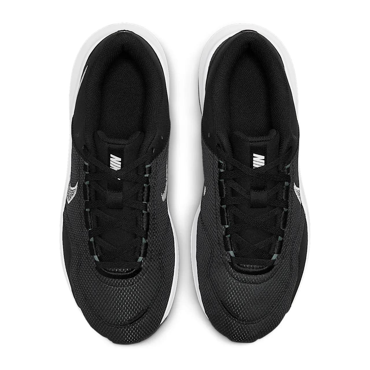 Nike Legend Essential 3 — تصویر ۵