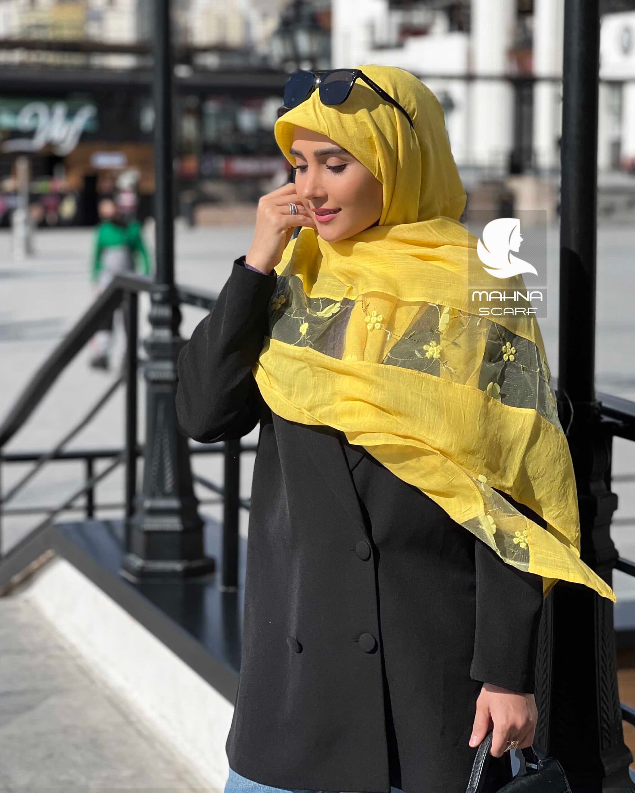 روسری بهارناز زرد