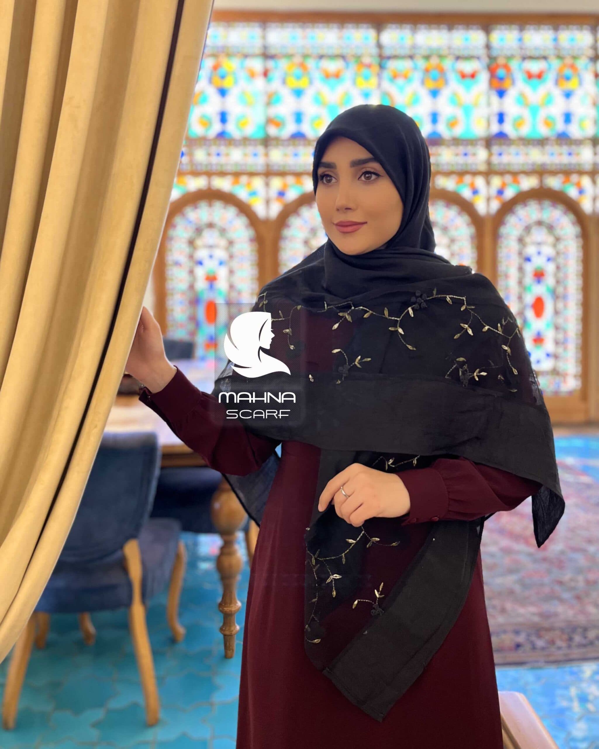 روسری بهارناز مشکی