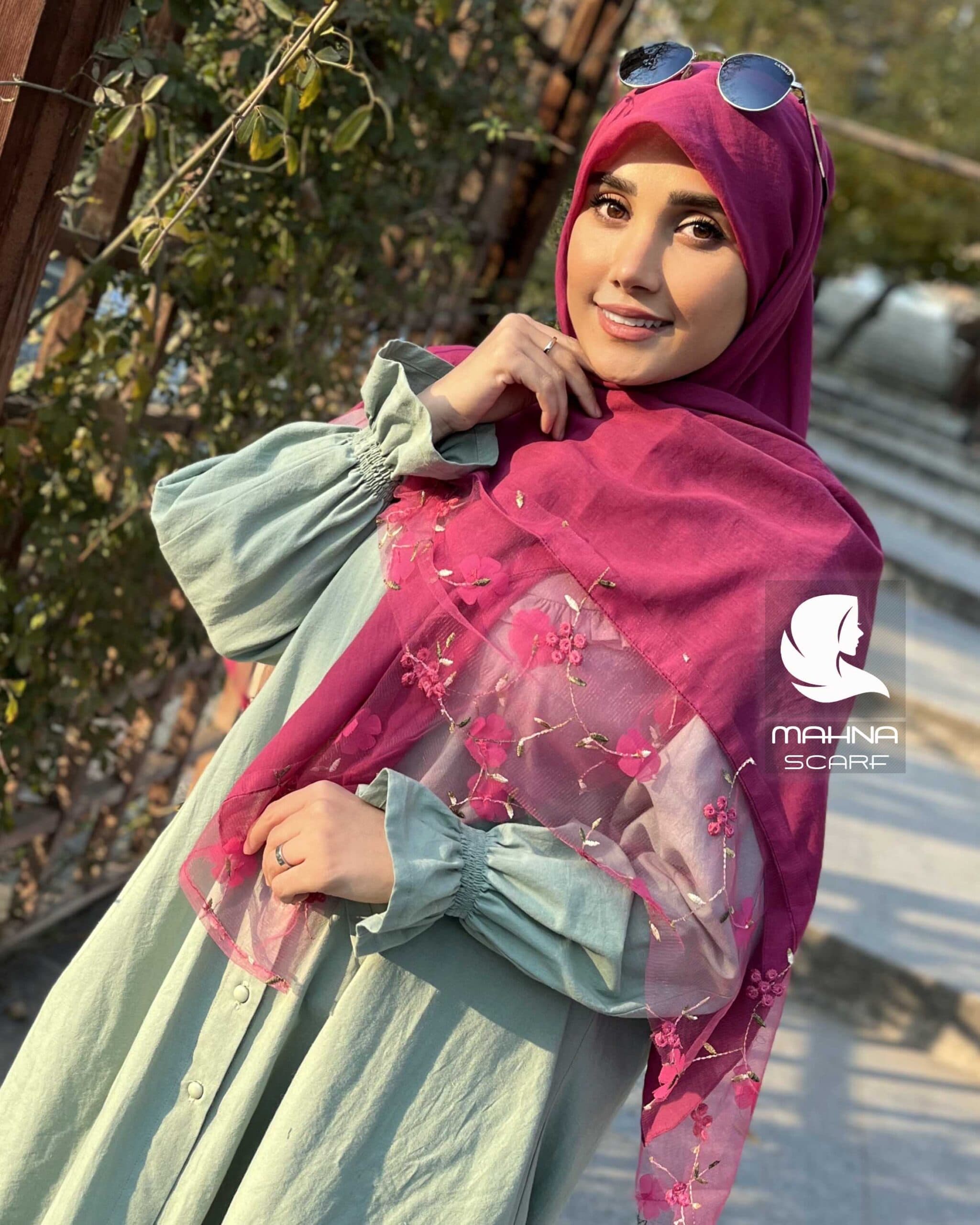 روسری تور گلدوزی سرخابی وال نخی