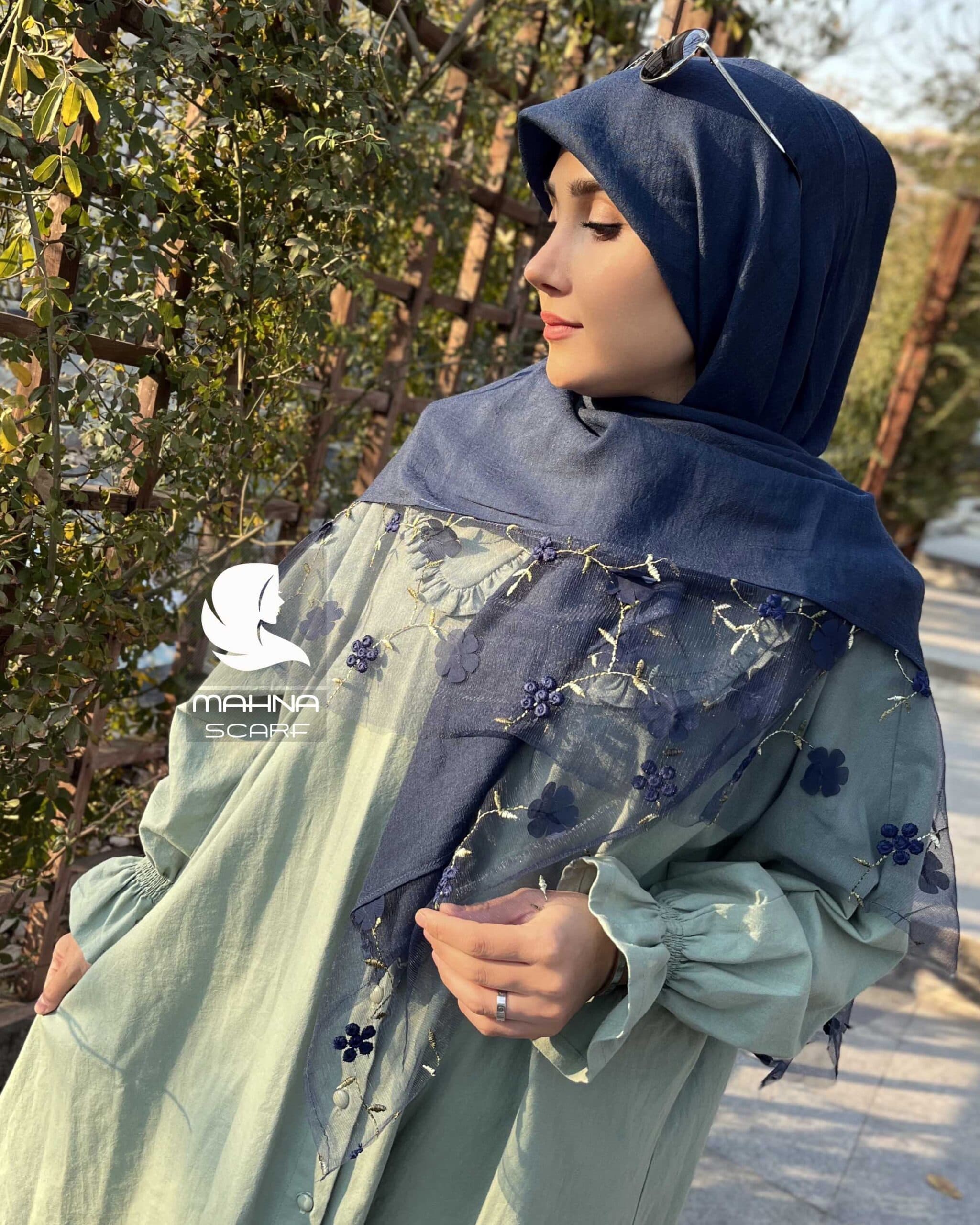 روسری تور گلدوزی سورمه ای — تصویر ۲