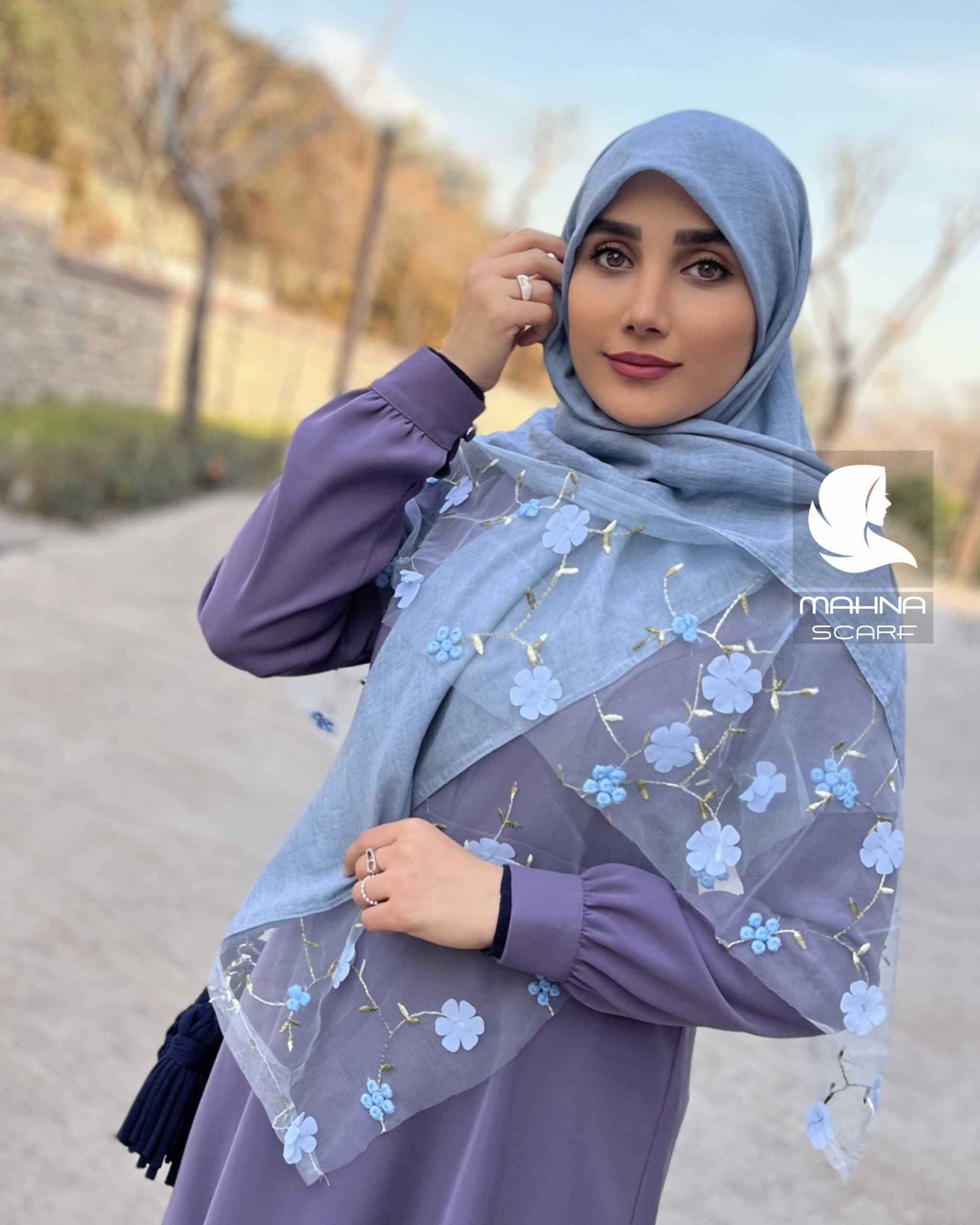 روسری تور گلدوزی آبی