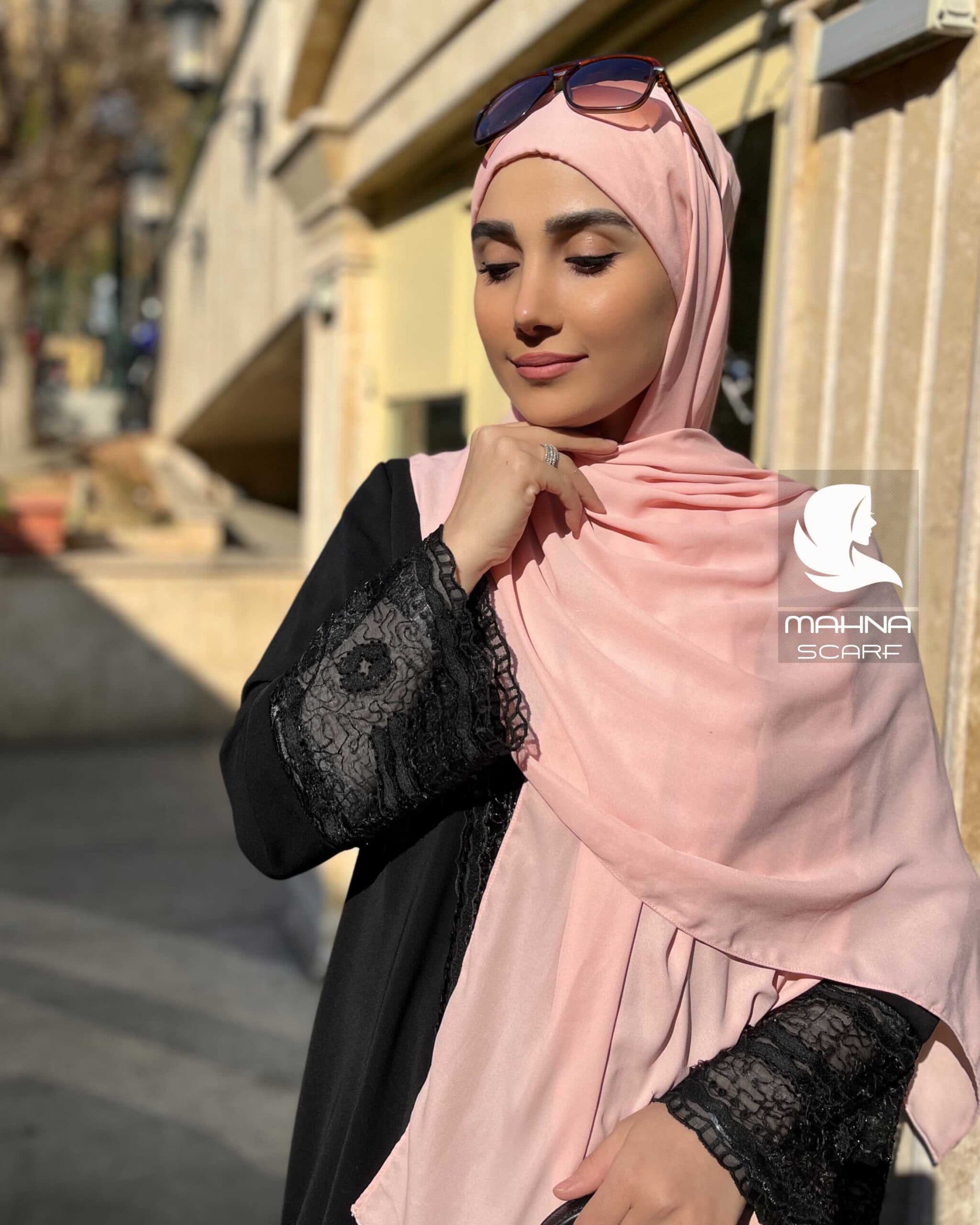 شال کلاهدار کرپ حریر صورتی