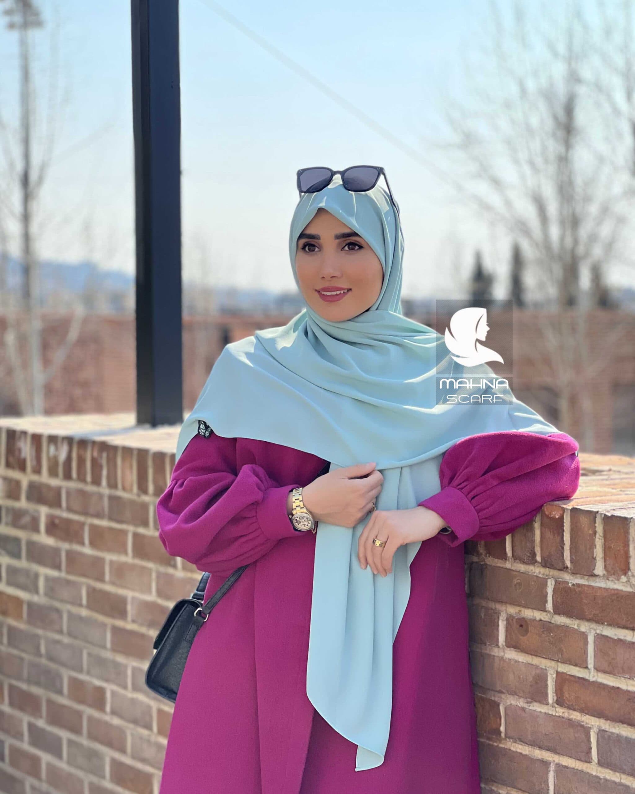 روسری کرپ حریر سبز دریایی — تصویر ۲