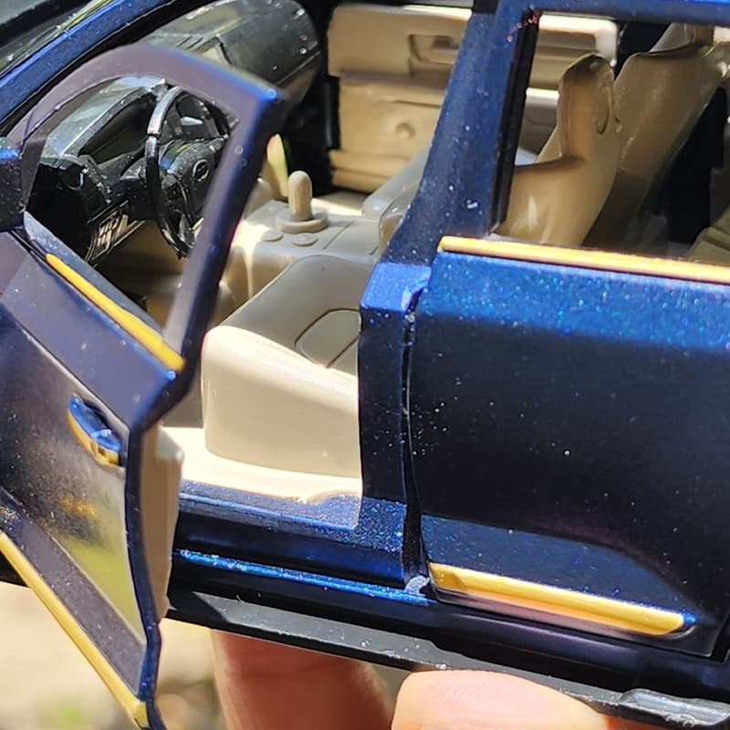 ماشین بازی ناب سل مدل فلزی 6 درب بازشو لکسوس lx570 — تصویر ۵