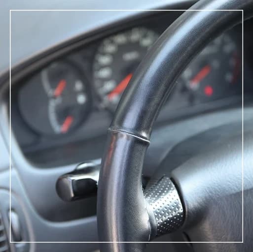 روکش فرمان دوختنی مزدا 323 Mazda برند R-506) ECCCO) — تصویر ۶