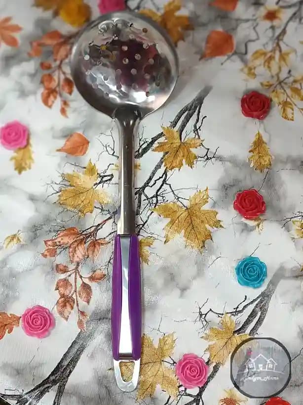 ست کفگیر و ملاقه دسته بنفش — تصویر ۵