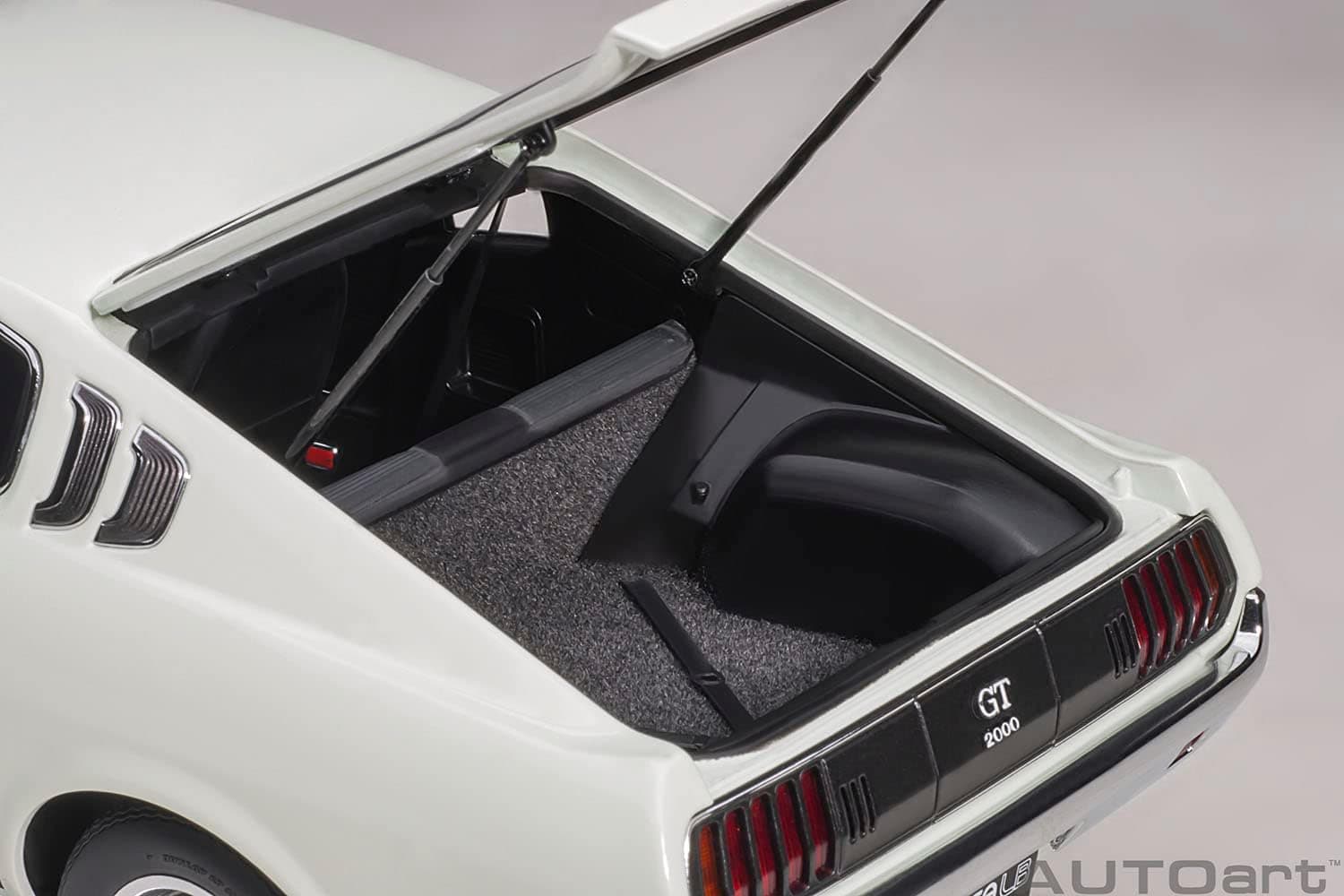 ماکت ماشین تویوتا سلیکا (Toyota Celica 2000 GT) برند AUTOart — تصویر ۸