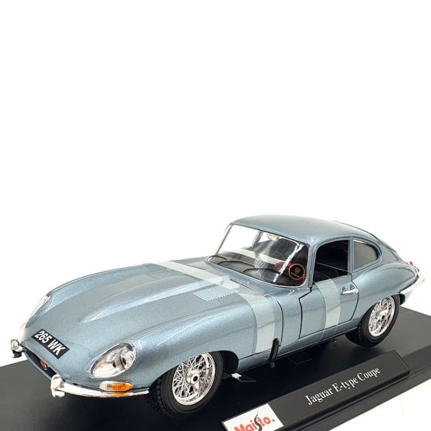 ماکت ماشین Jaguar E-type, Coupe برند Bburago — تصویر ۵