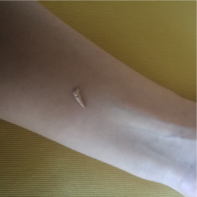 ضد آفتاب دور چشم رنگی SPF 30 آیسول ۱۵میل — تصویر ۲