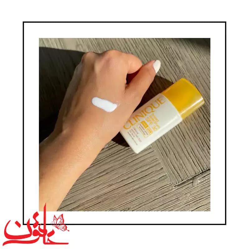فلوئید ضد آفتاب بی رنگ کلینیک SPF50 مینرال مناسب پوست حساس حجم 30 میلی لیتر — تصویر ۵
