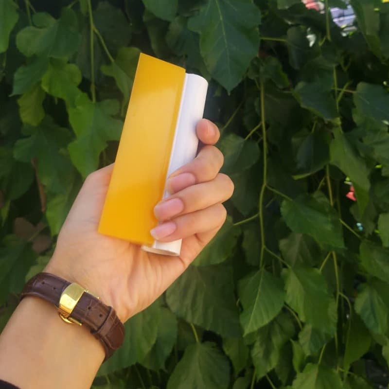 کاردک شیشه دودی خودرو کد 2086 — تصویر ۳
