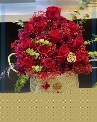 سفارش دسته گل برای مجتمع فنی تهران نمایندگی نارمک