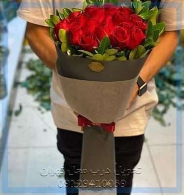 ارسال گل طبیعی برای پاساژ ملل تهران