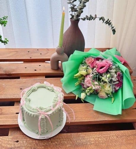 کیک تولد و باکس گل برای خواهر شوهر — تصویر ۳