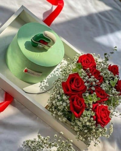 کادو تولد با گل تولد و کیک برای رفیق دختر